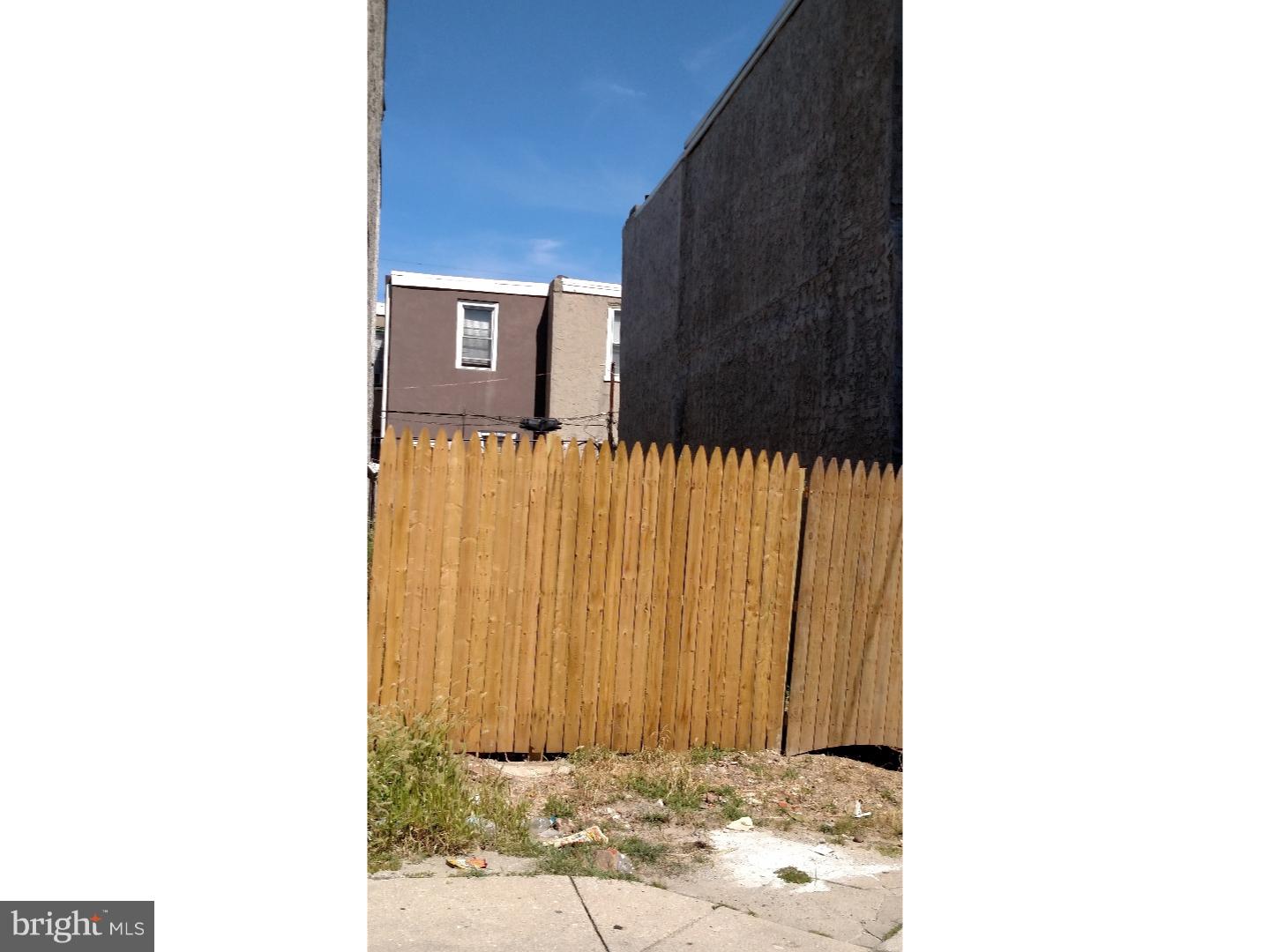 POINT BREEZE - Land