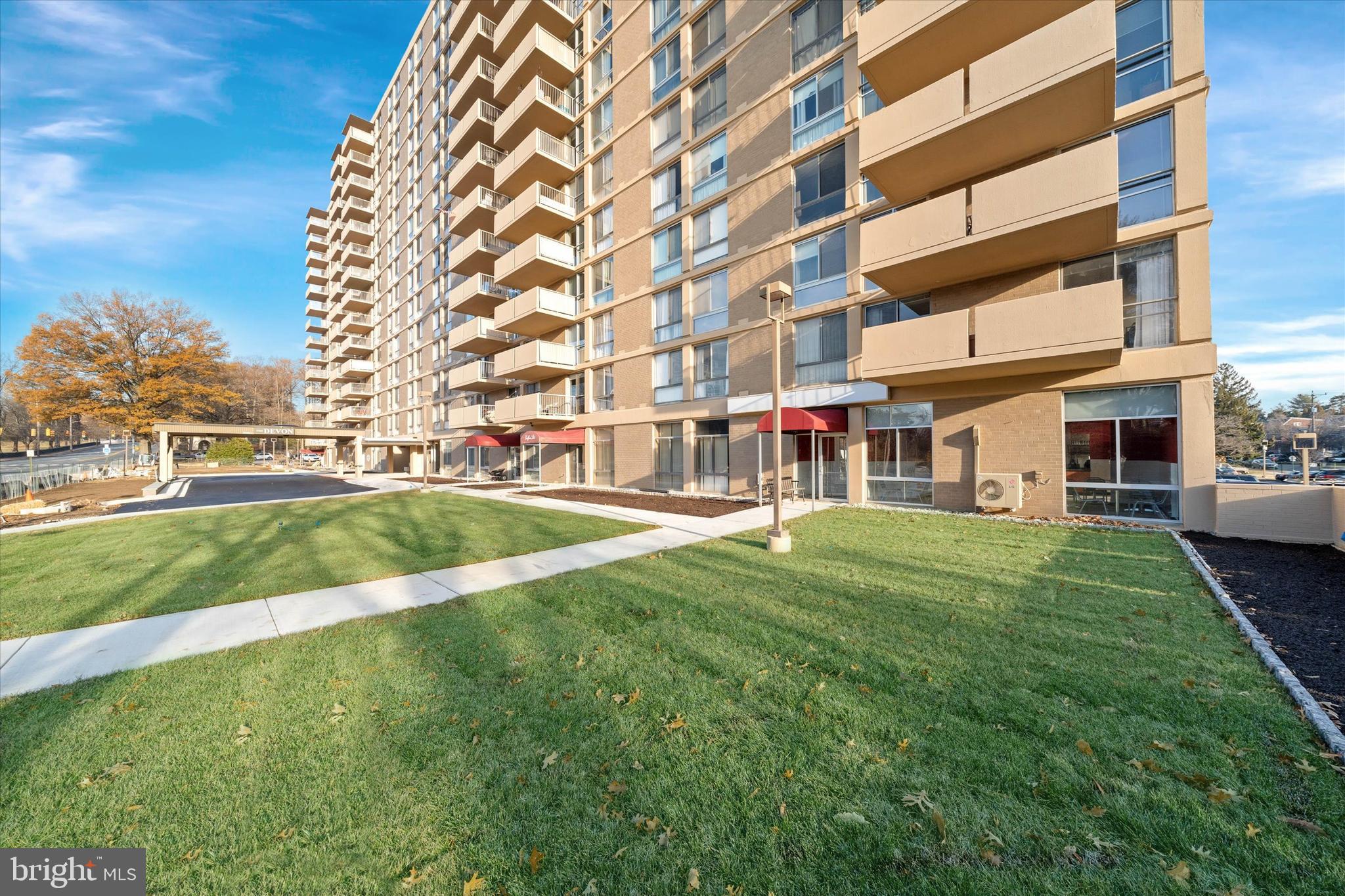 DEVON CONDO - Commercial Sale