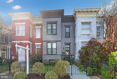 720 12TH STREET NE WASHINGTON DC 20002