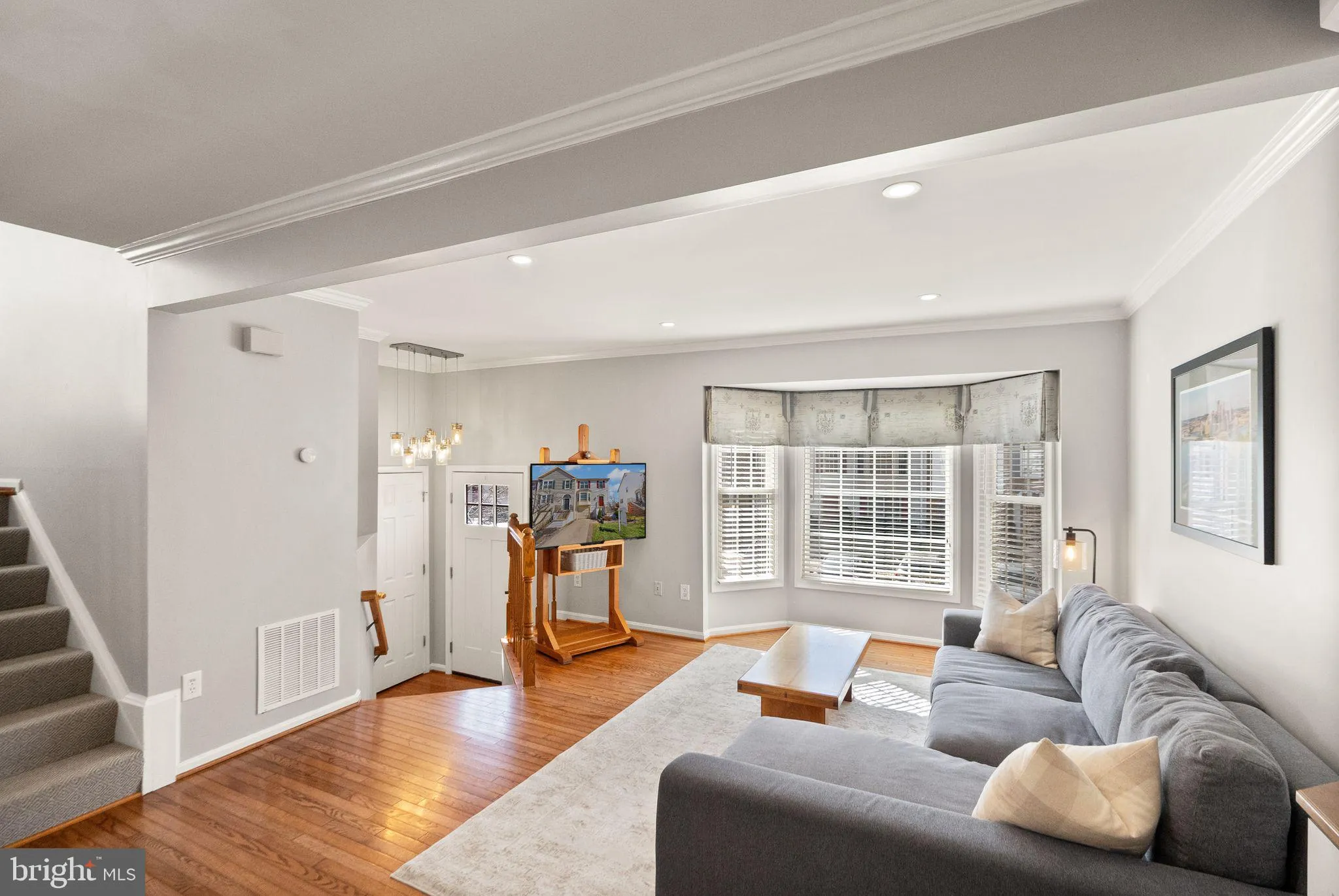 Centreville, Virginia 20120, United States, 3 Bedrooms Bedrooms, ,3 BathroomsBathrooms,Residential,Pending,144