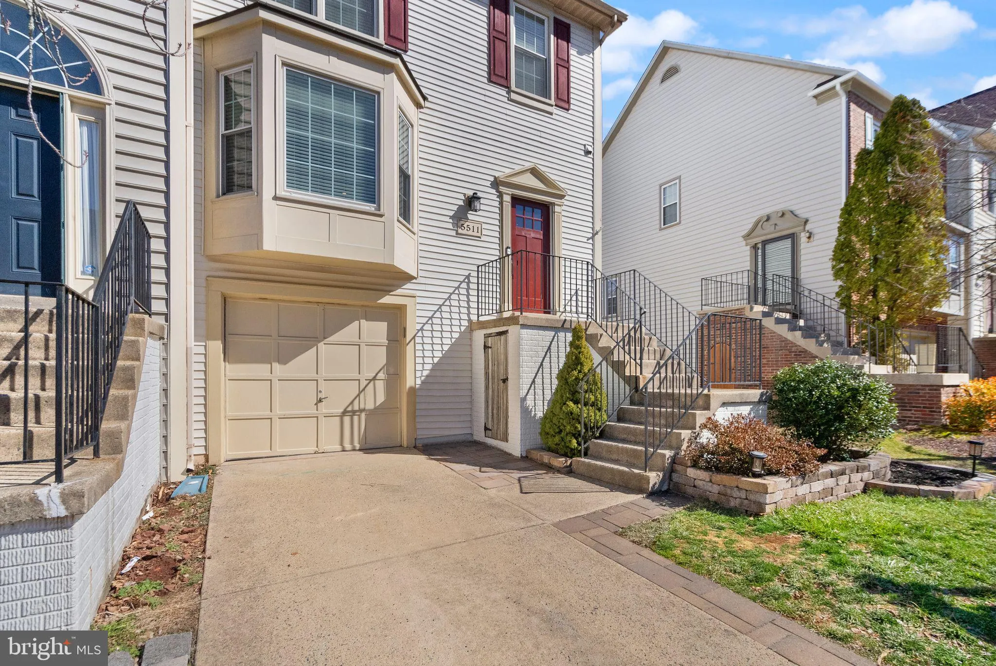 Centreville, Virginia 20120, United States, 3 Bedrooms Bedrooms, ,3 BathroomsBathrooms,Residential,Pending,144