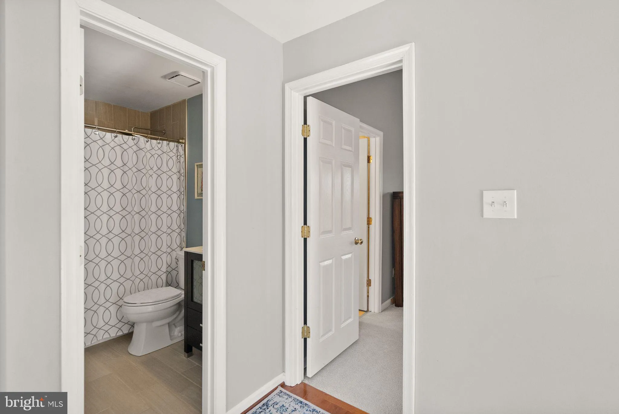 Centreville, Virginia 20120, United States, 3 Bedrooms Bedrooms, ,3 BathroomsBathrooms,Residential,Pending,144