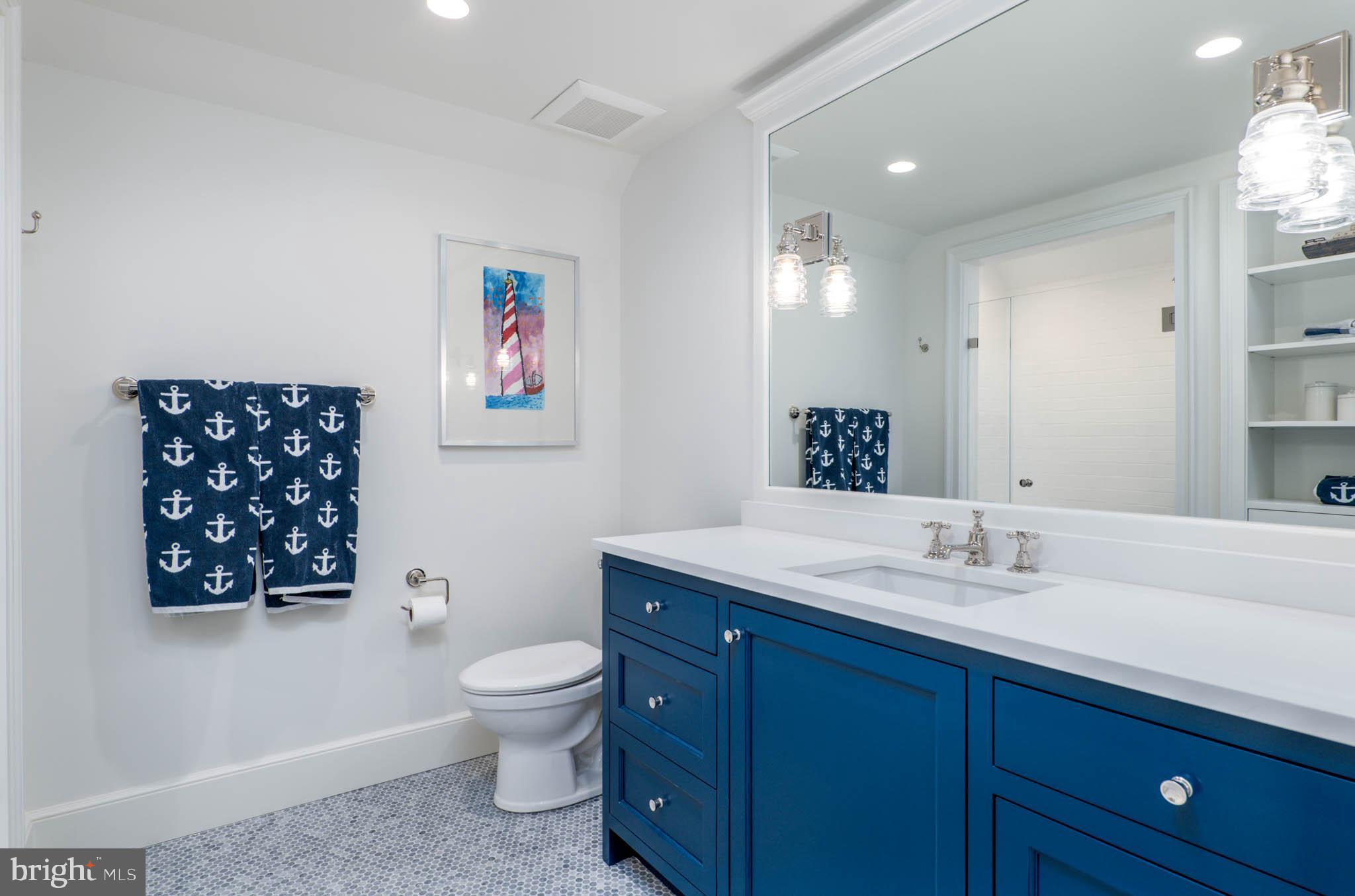 EASTPORT - Residential