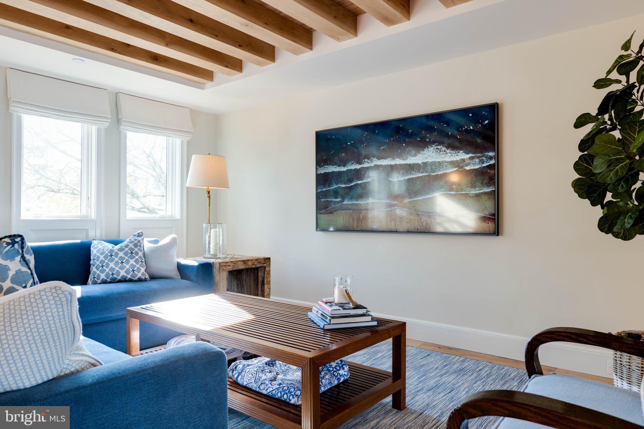 EASTPORT - Residential