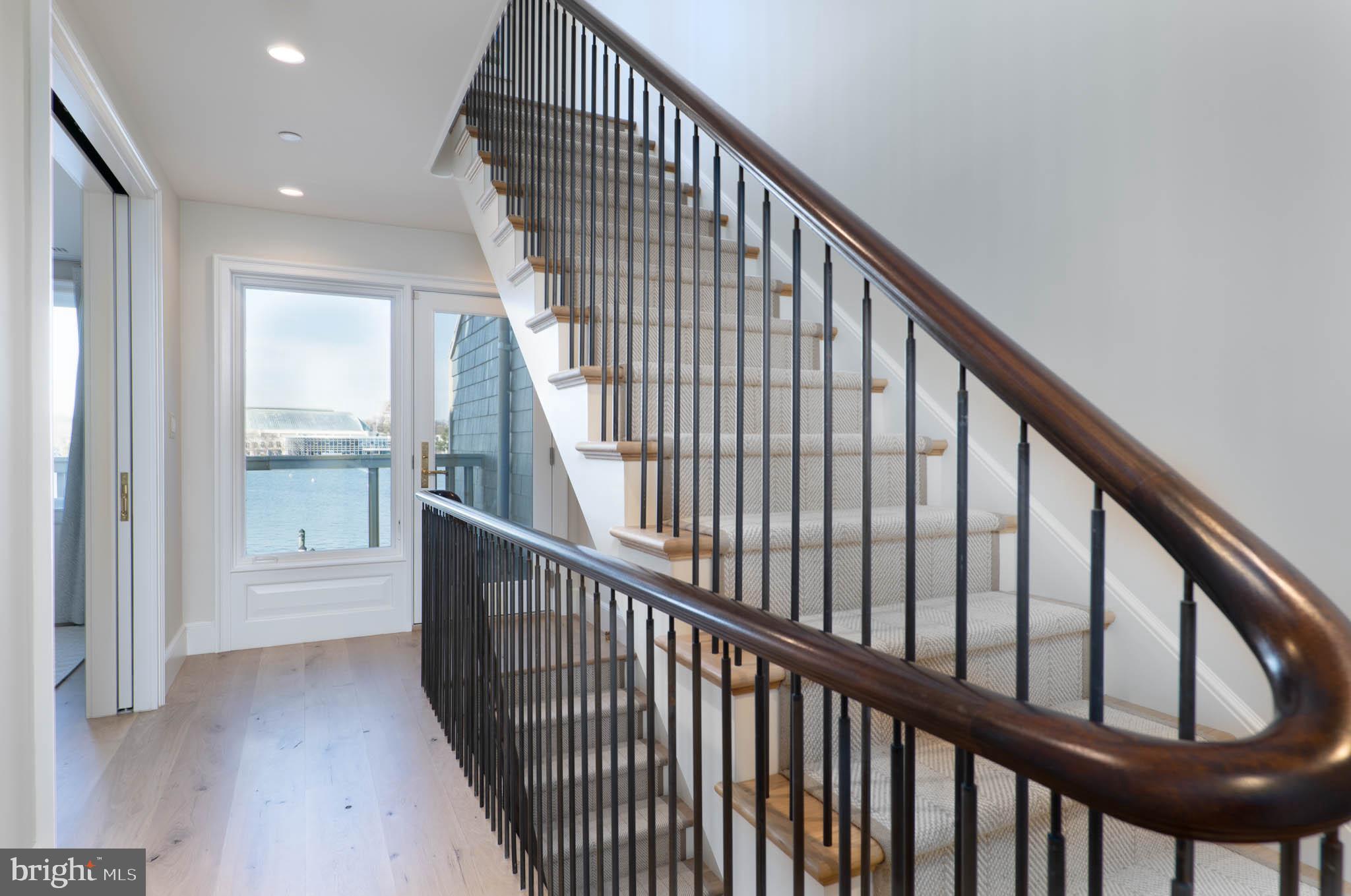 EASTPORT - Residential