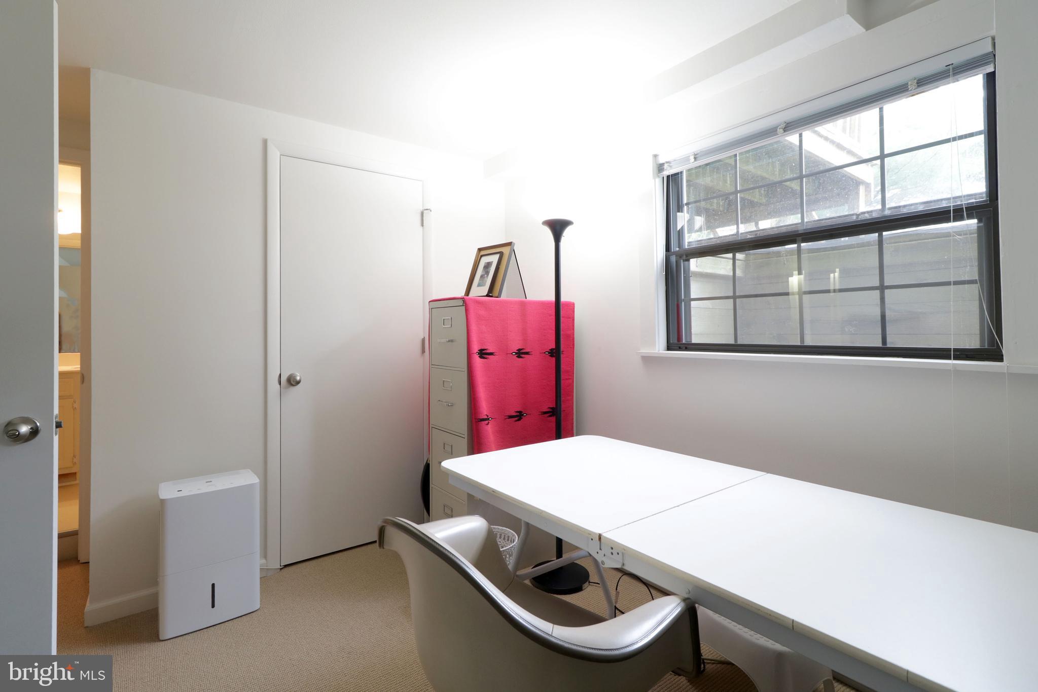 NORTHRIDGE - Residential