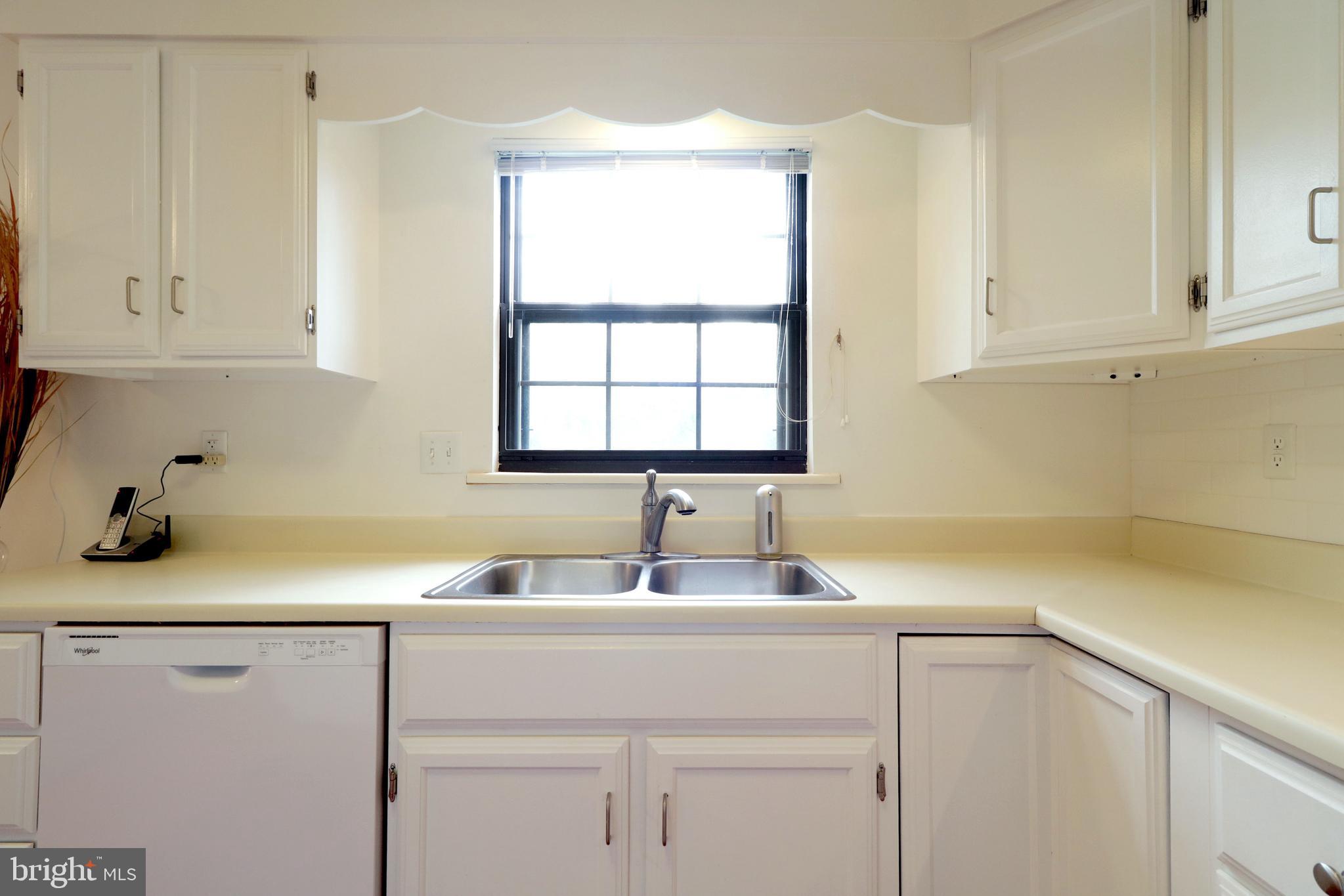 NORTHRIDGE - Residential