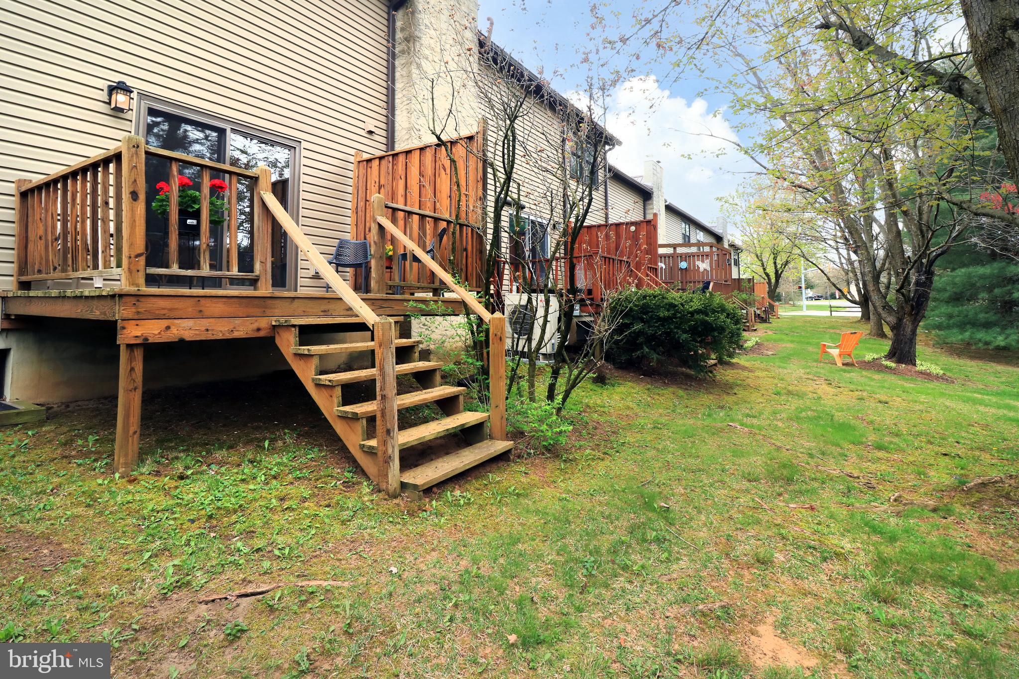 NORTHRIDGE - Residential