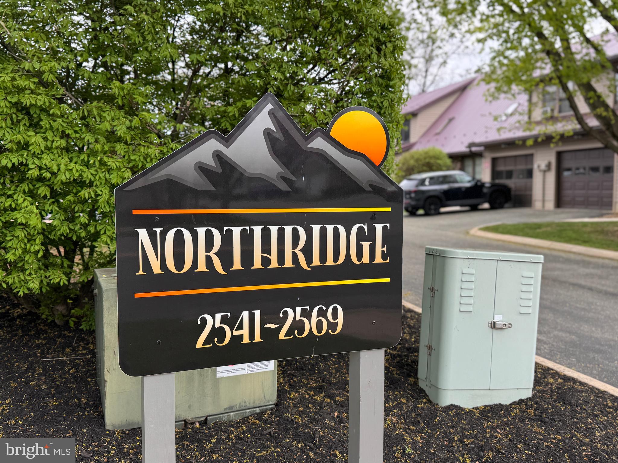 NORTHRIDGE - Residential