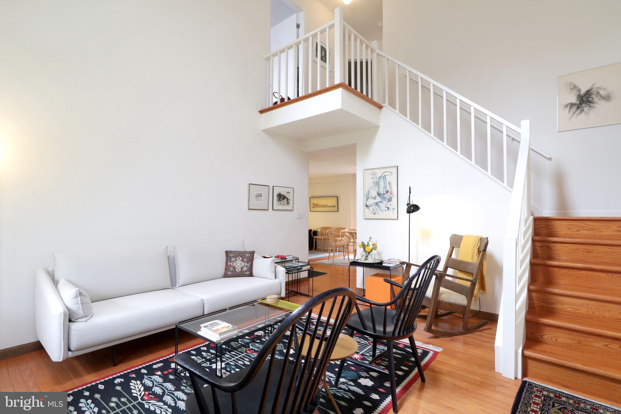 NORTHRIDGE - Residential