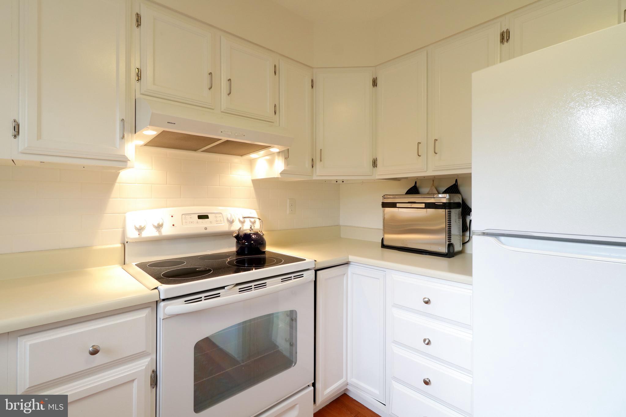 NORTHRIDGE - Residential