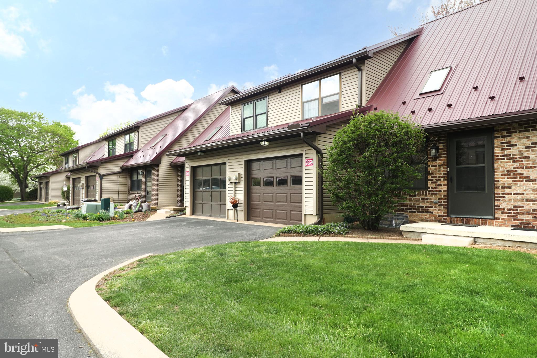 NORTHRIDGE - Residential