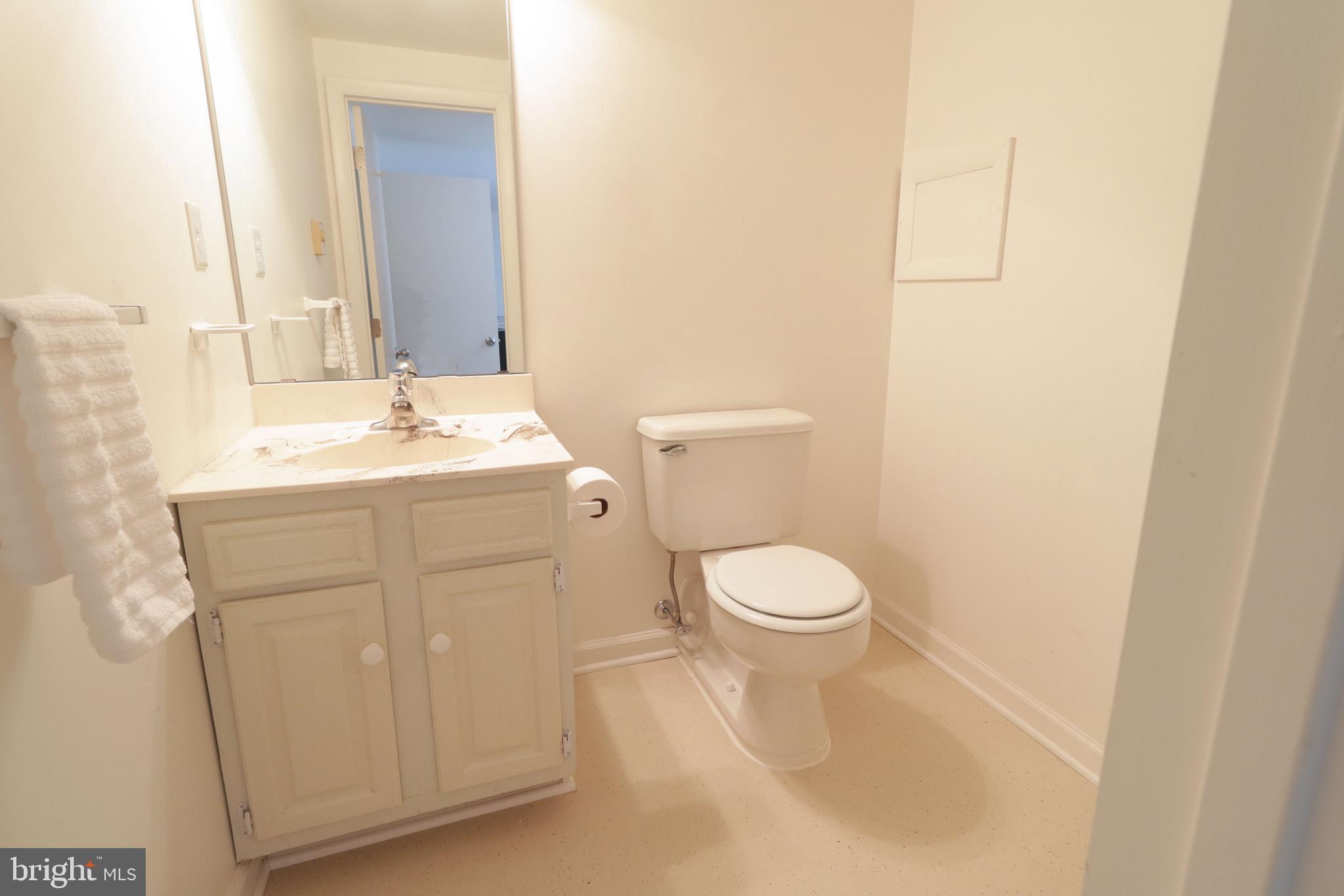 NORTHRIDGE - Residential