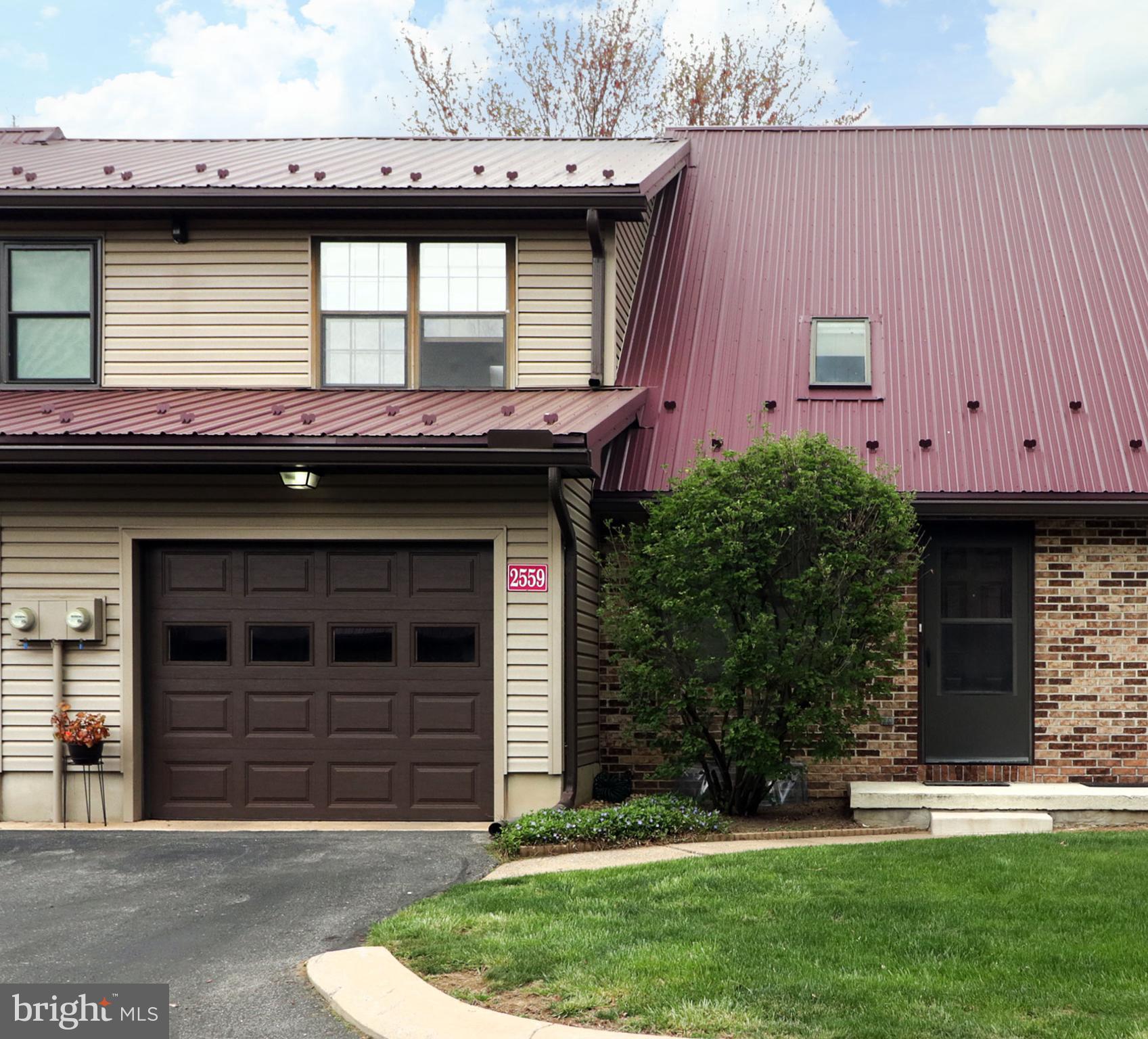 NORTHRIDGE - Residential