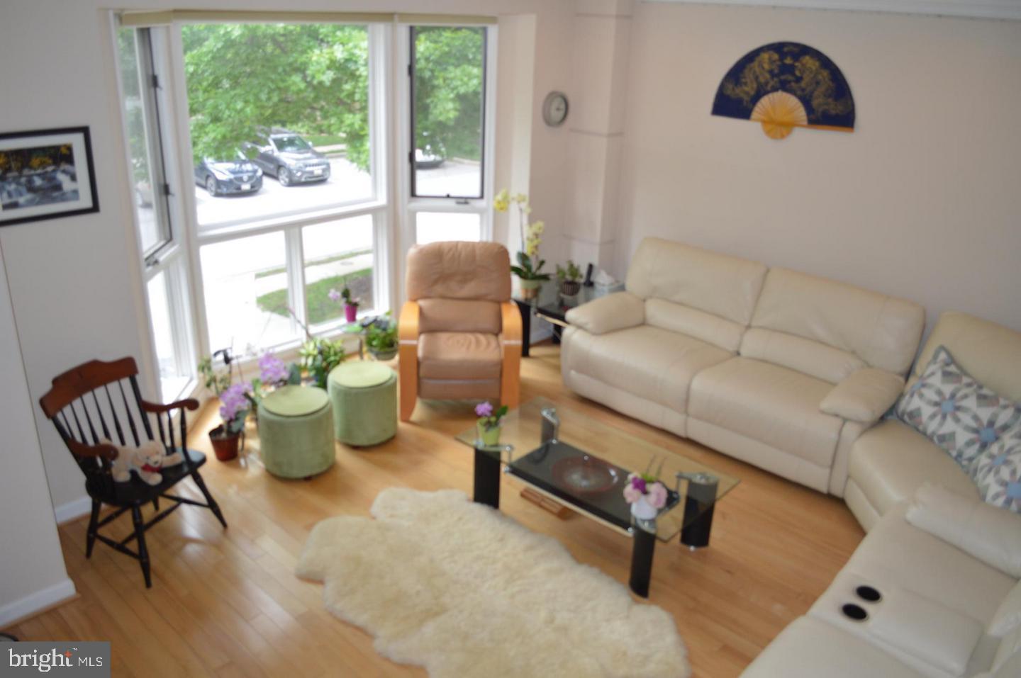 SUMMIT CHASE - Residential Lease