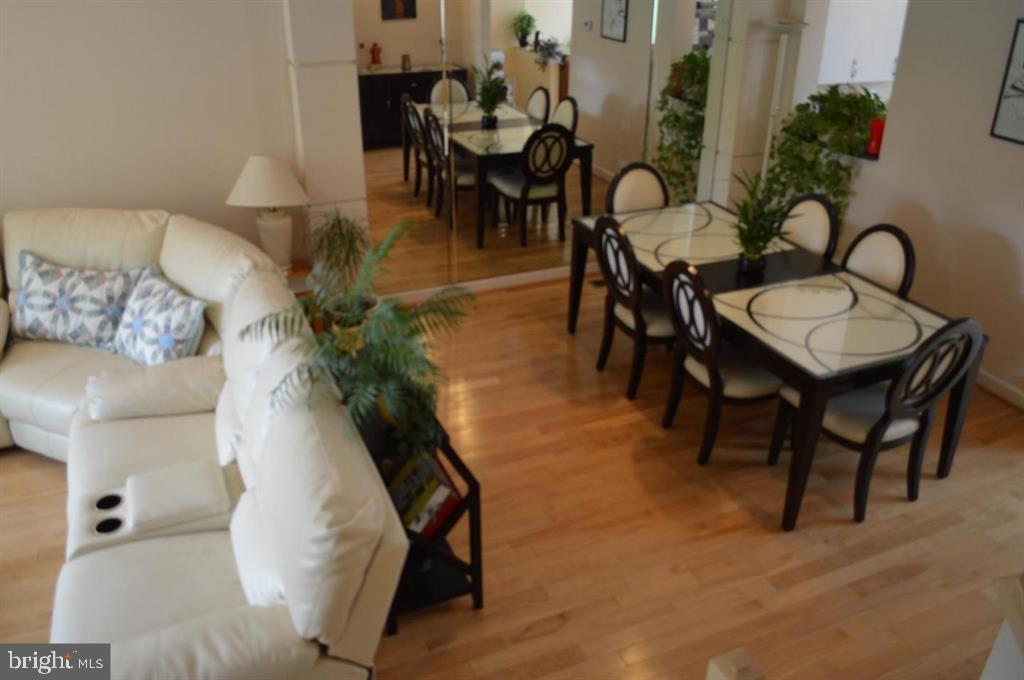 SUMMIT CHASE - Residential Lease