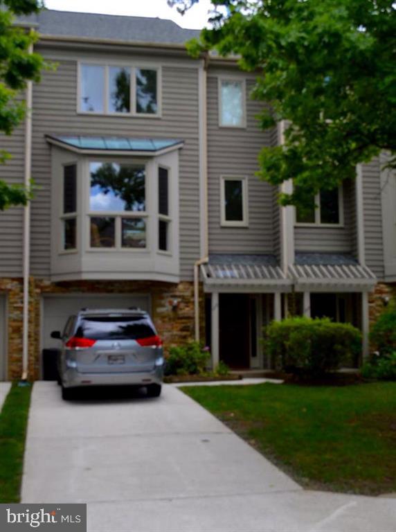 SUMMIT CHASE - Residential Lease