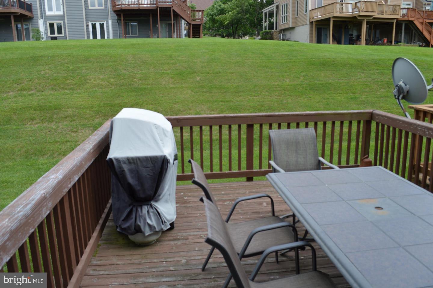 SUMMIT CHASE - Residential Lease