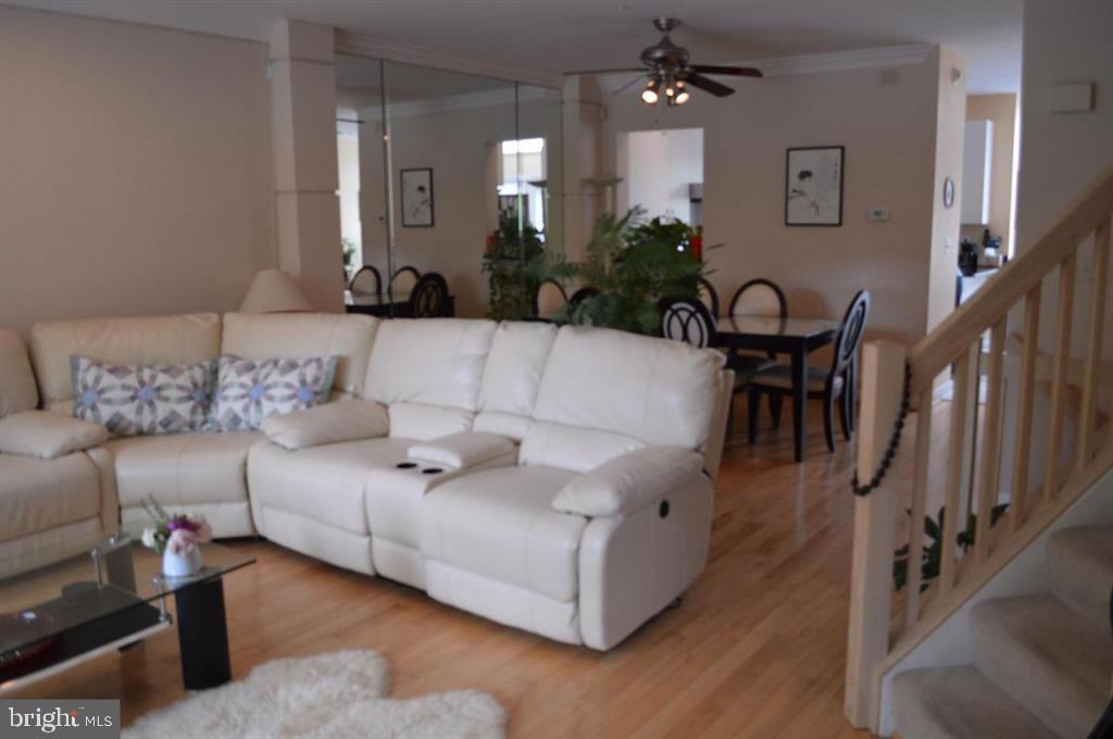 SUMMIT CHASE - Residential Lease