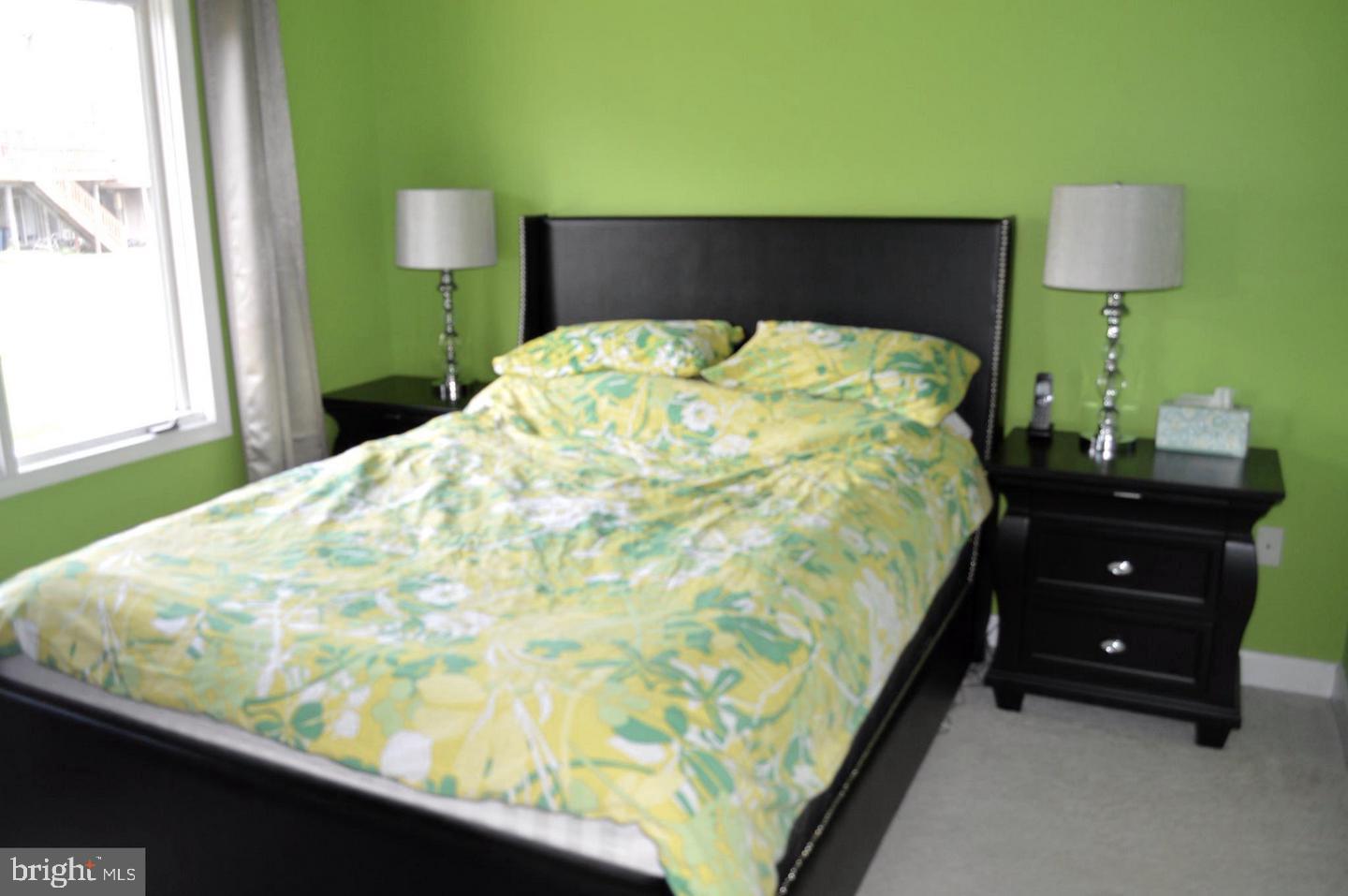 SUMMIT CHASE - Residential Lease