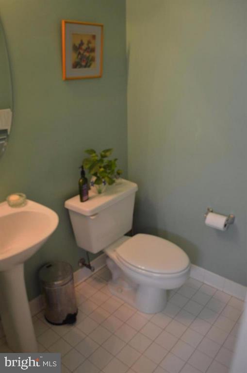 SUMMIT CHASE - Residential Lease