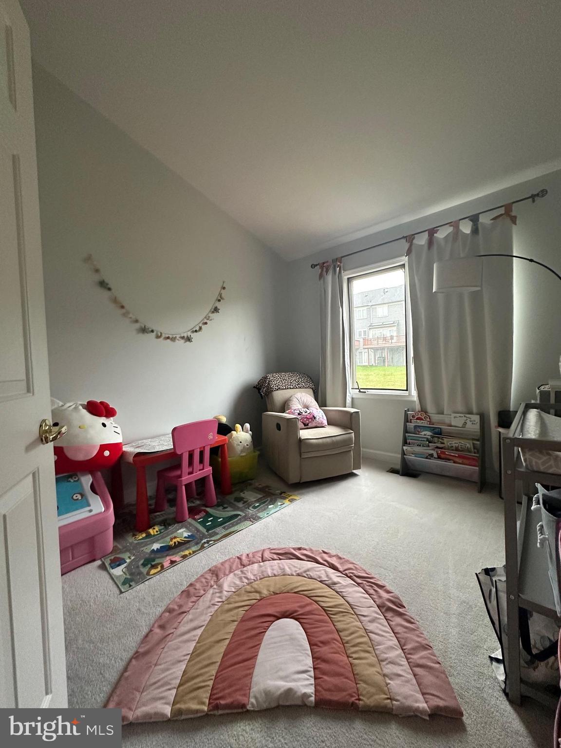 SUMMIT CHASE - Residential Lease