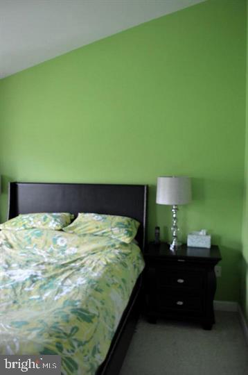 SUMMIT CHASE - Residential Lease