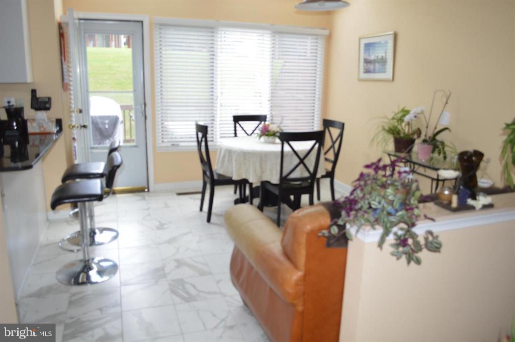 SUMMIT CHASE - Residential Lease