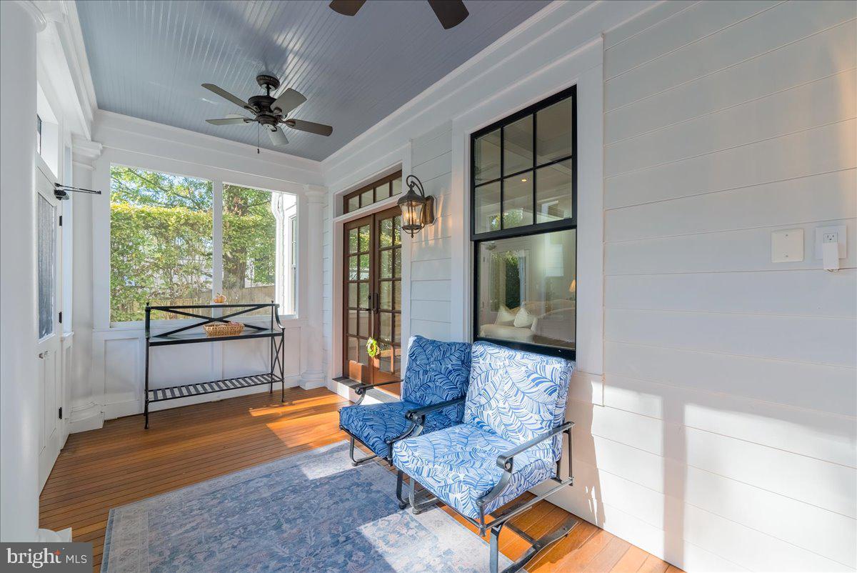 WILLIAMSBURG VILLAGE - Residential