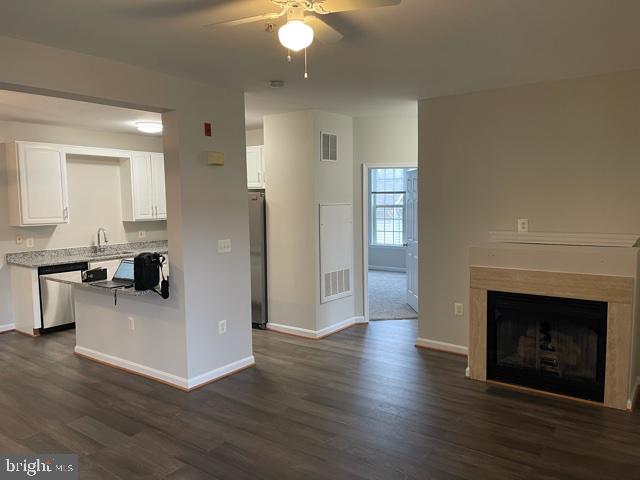 WINDY HILL - Residential Lease