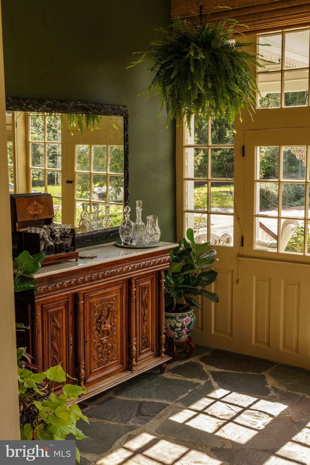 HEARTSEASE - Residential