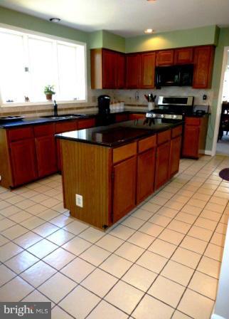 OLD BRIDGE ESTATES - Residential