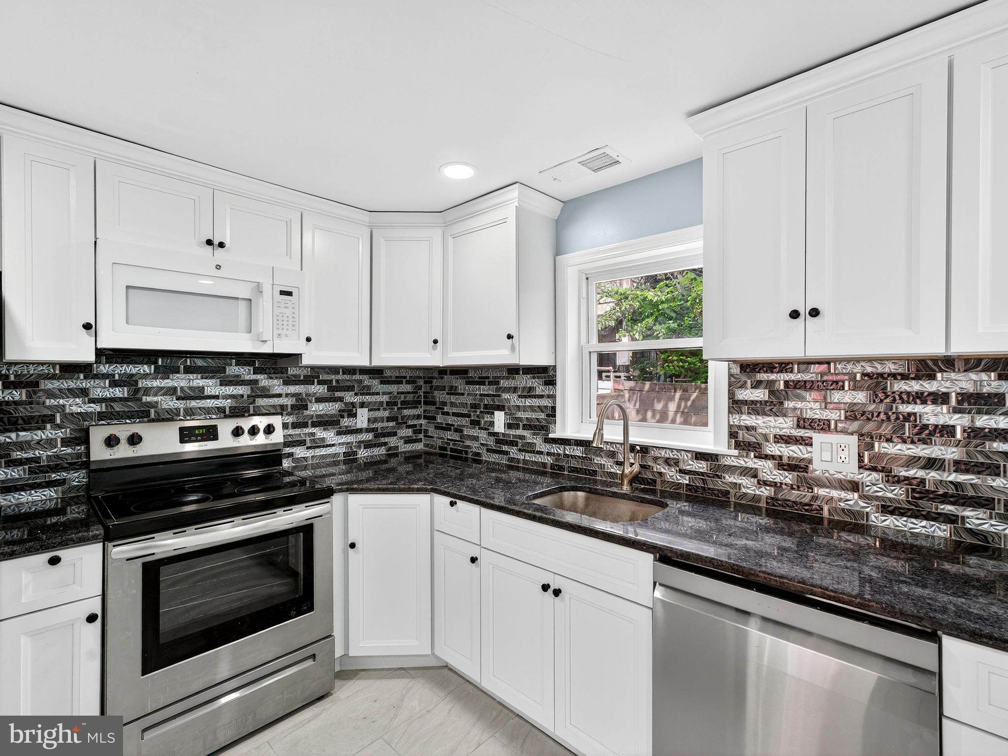 WEST PASSYUNK - Residential