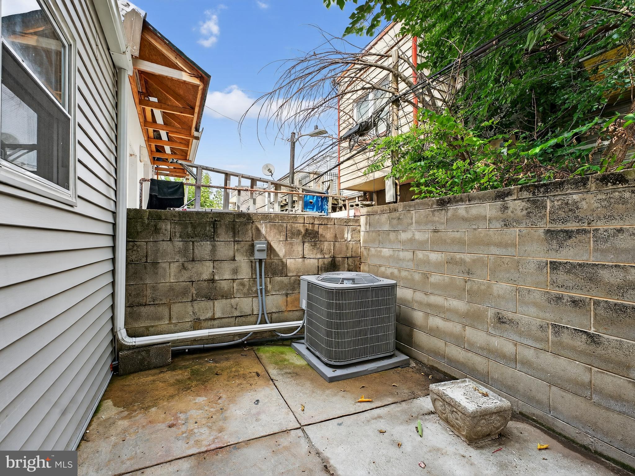 WEST PASSYUNK - Residential