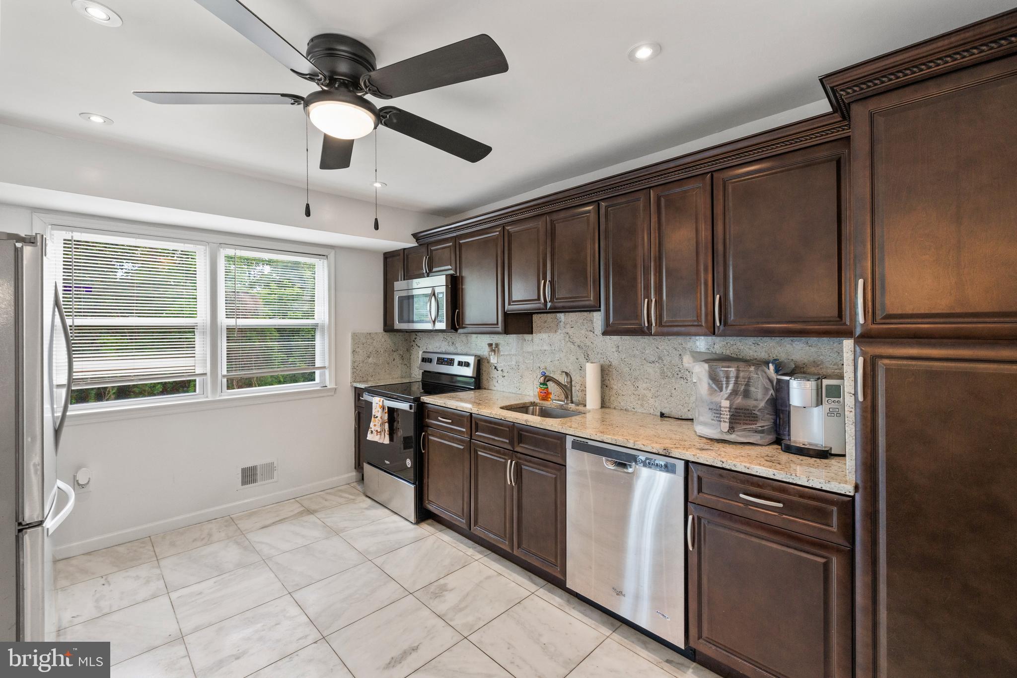 HANSON VALLEY VIEW - Residential