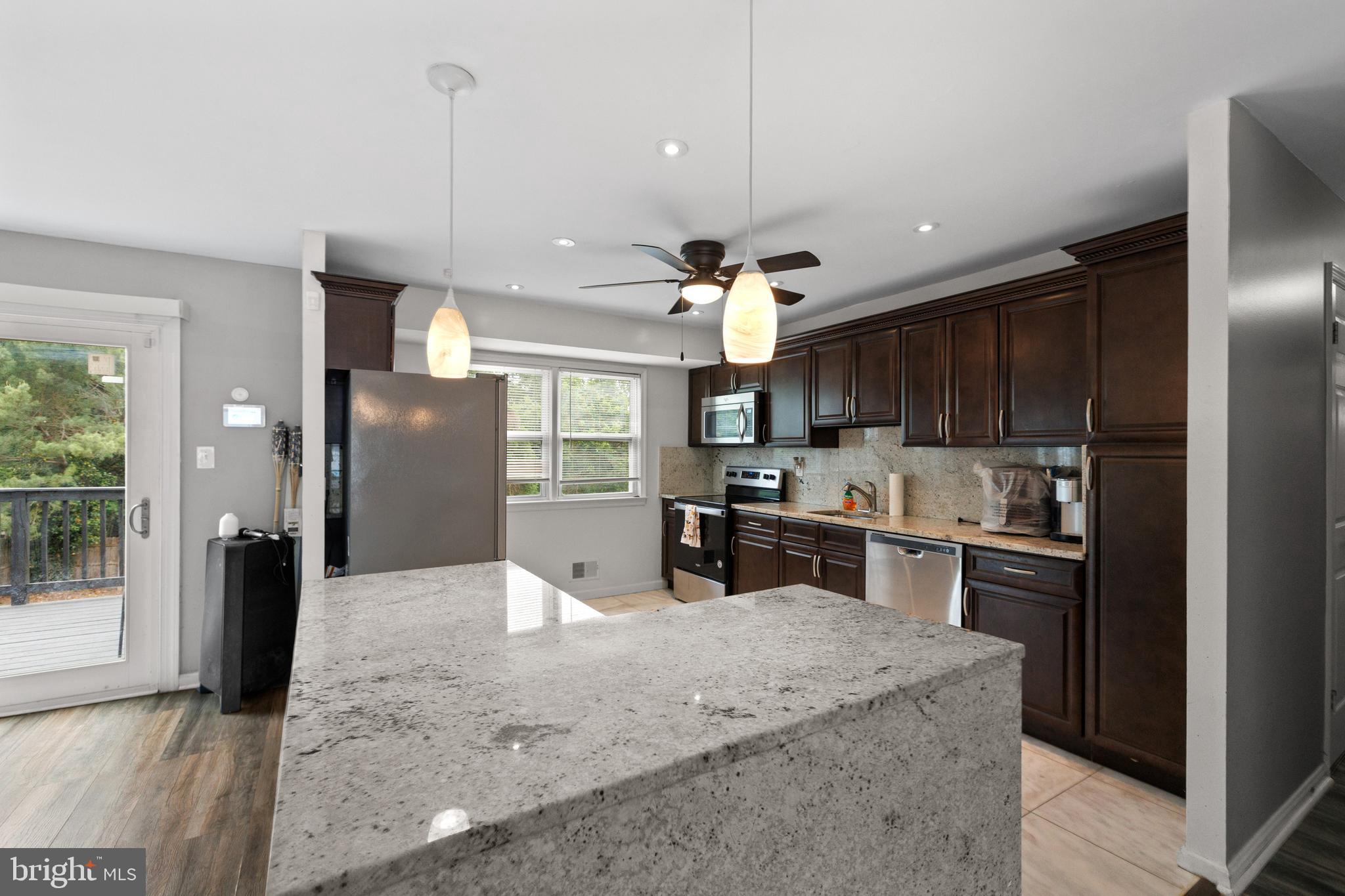 HANSON VALLEY VIEW - Residential