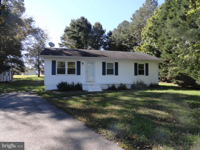 FENWICK MANOR - Residential Lease