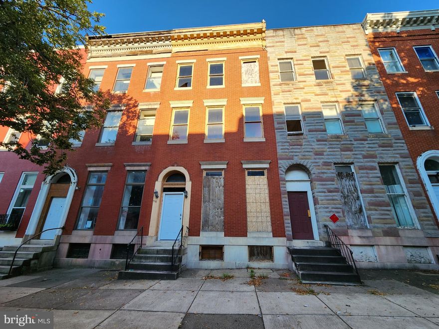 ONLINE AUCTION: Bidding begins 10/3 @ 10:00 AM. Bidding ends 10/5 @ 11:50 AM. List Price is Suggested Opening Bid. 10% Buyer's Premium will be added to the high bid. This 3-story townhouse is located in the Baltimore's Harlem Park neighborhood. Experience the convenience of Upton Metro Station, healthcare at Grace Medical Center and UMMC Midtown Campus, and nearby shopping at Mount Clare Junction Shopping Center. With easy access to major roadways like Martin Luther King Jr. Boulevard and Edmondson Ave. Property is Vacant. See below for more information. Deposit: $7,500.