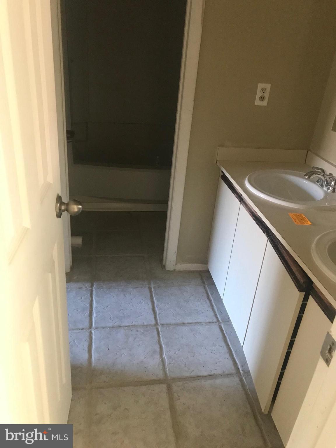 WALNUT RIDGE - Residential