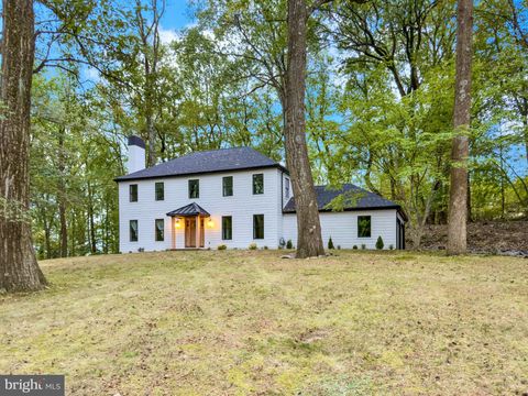 11 OAK LANE MALVERN PA 19355