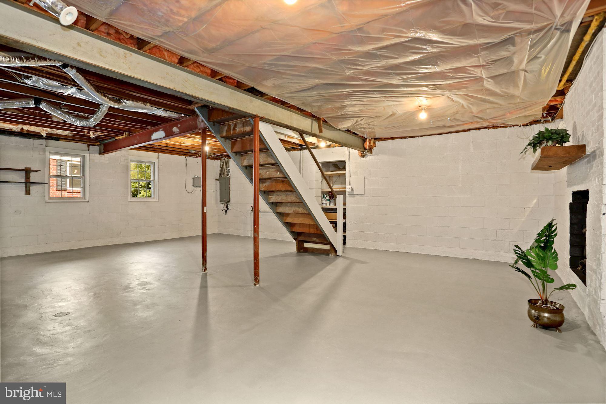 BARCROFT - Residential