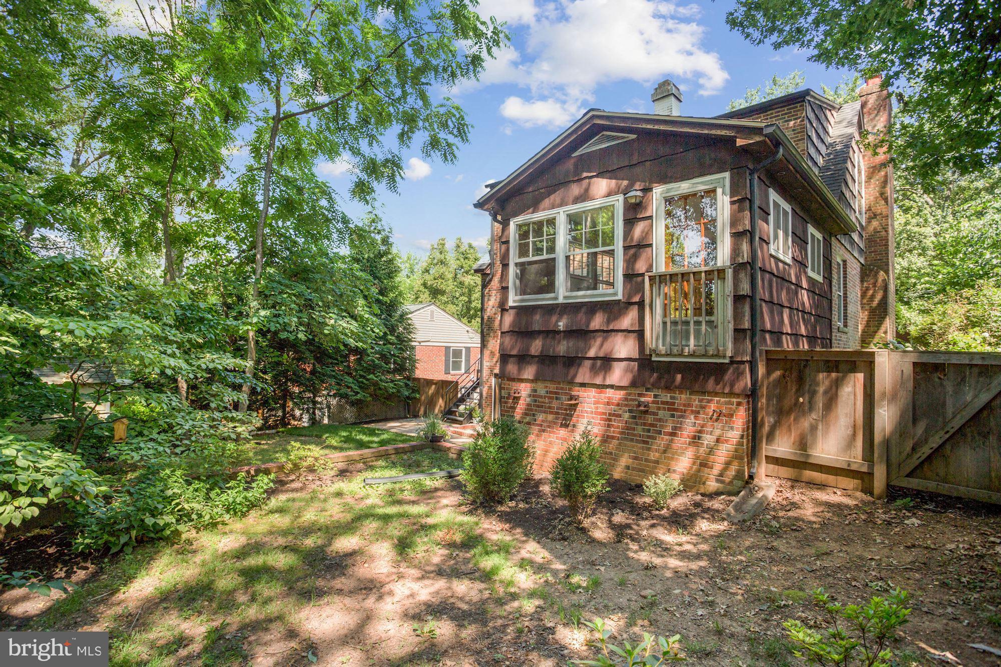 BARCROFT - Residential