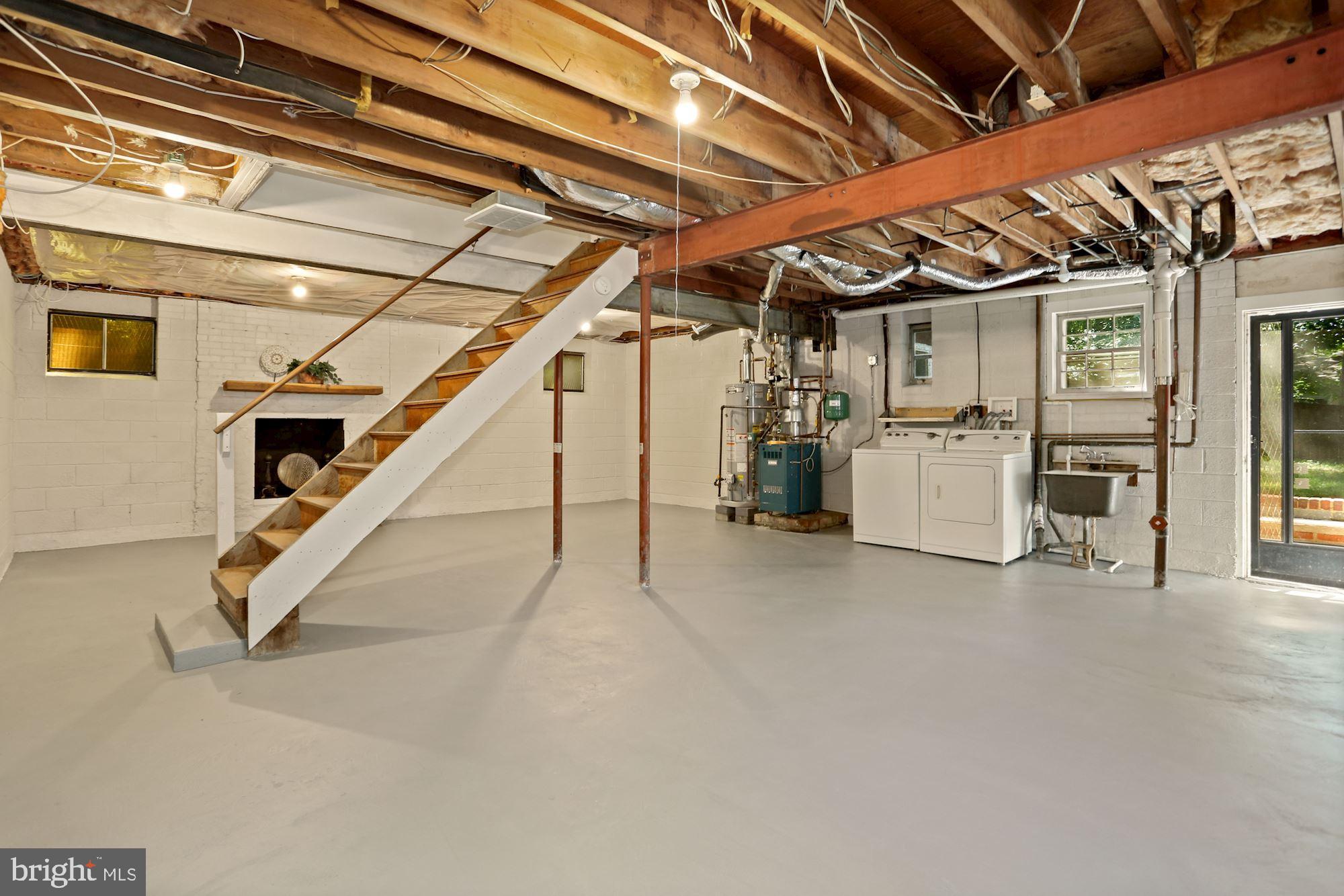 BARCROFT - Residential