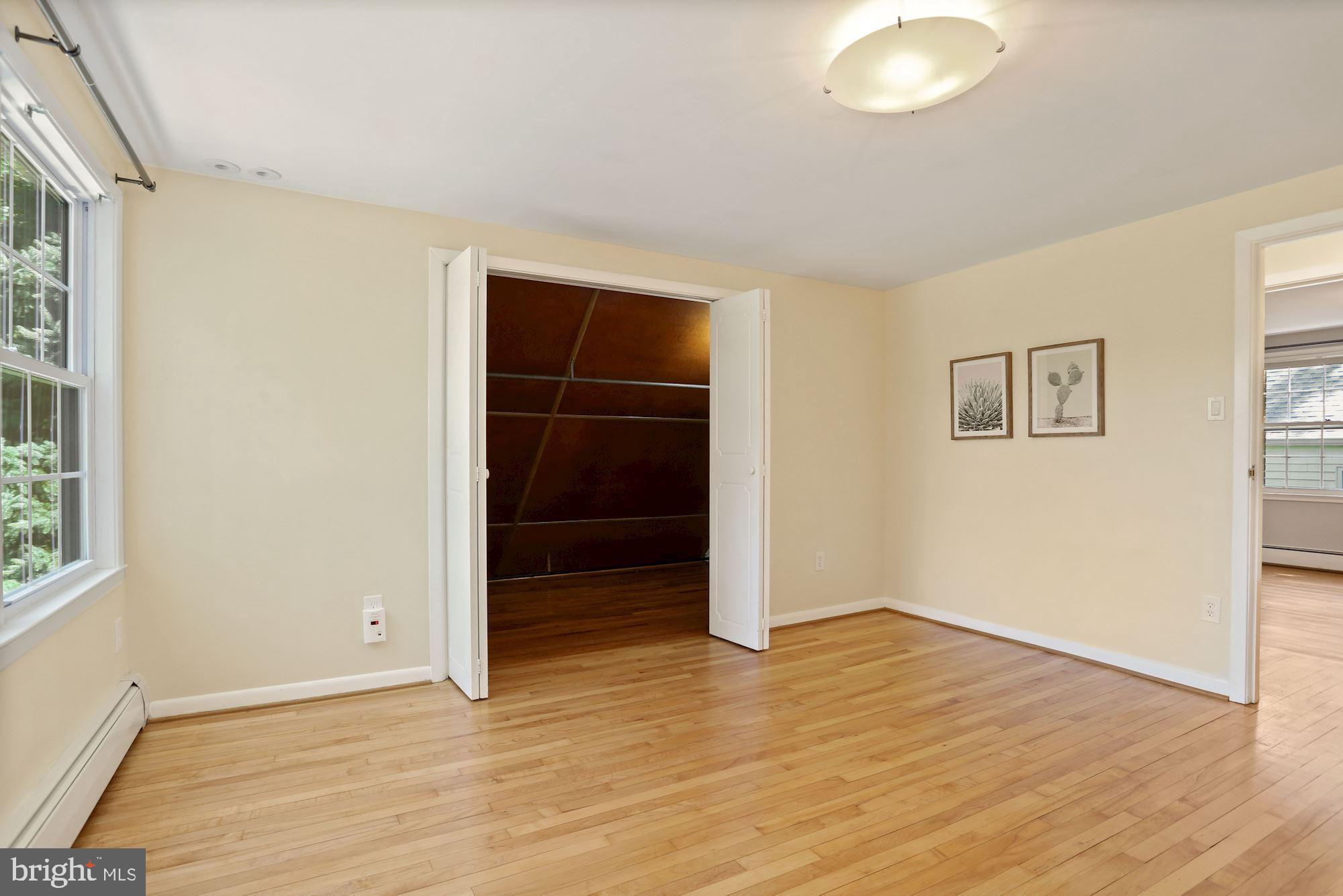 BARCROFT - Residential