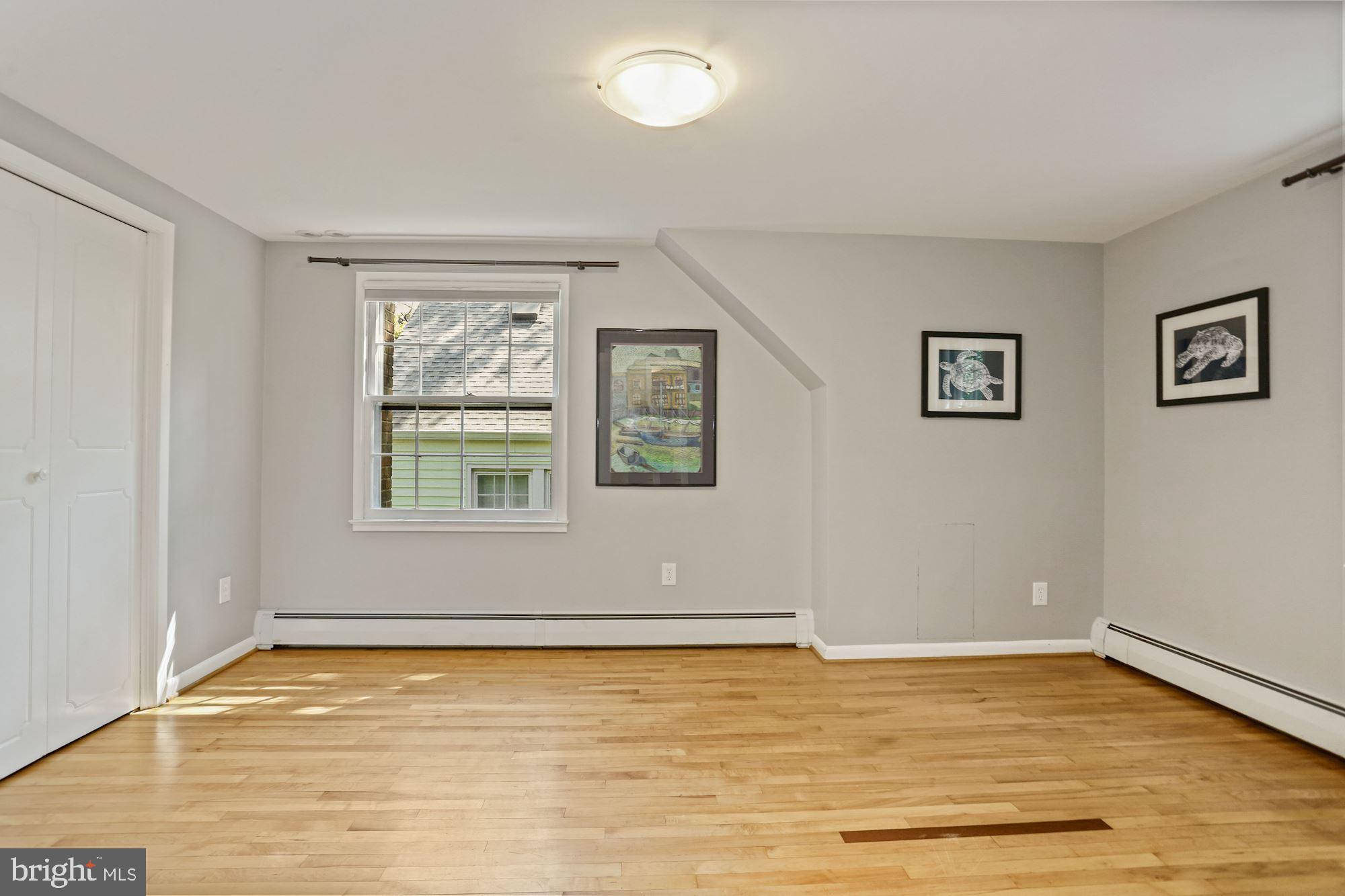 BARCROFT - Residential