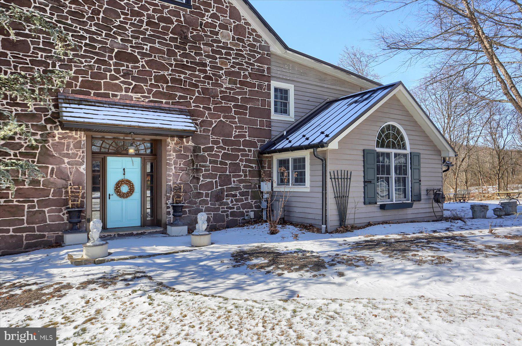 741 WYNDAMERE ROAD