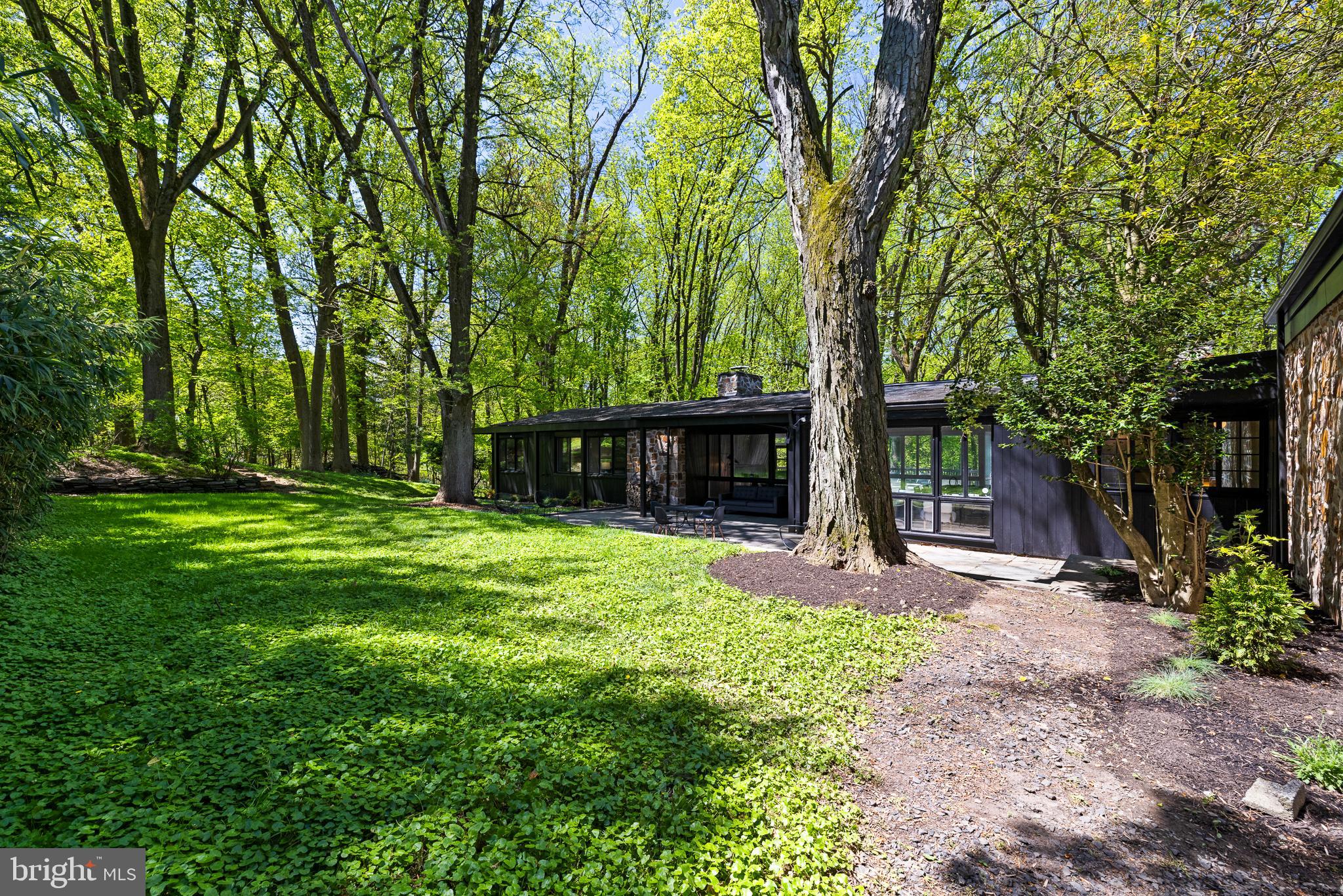 EAST FALLS - Residential