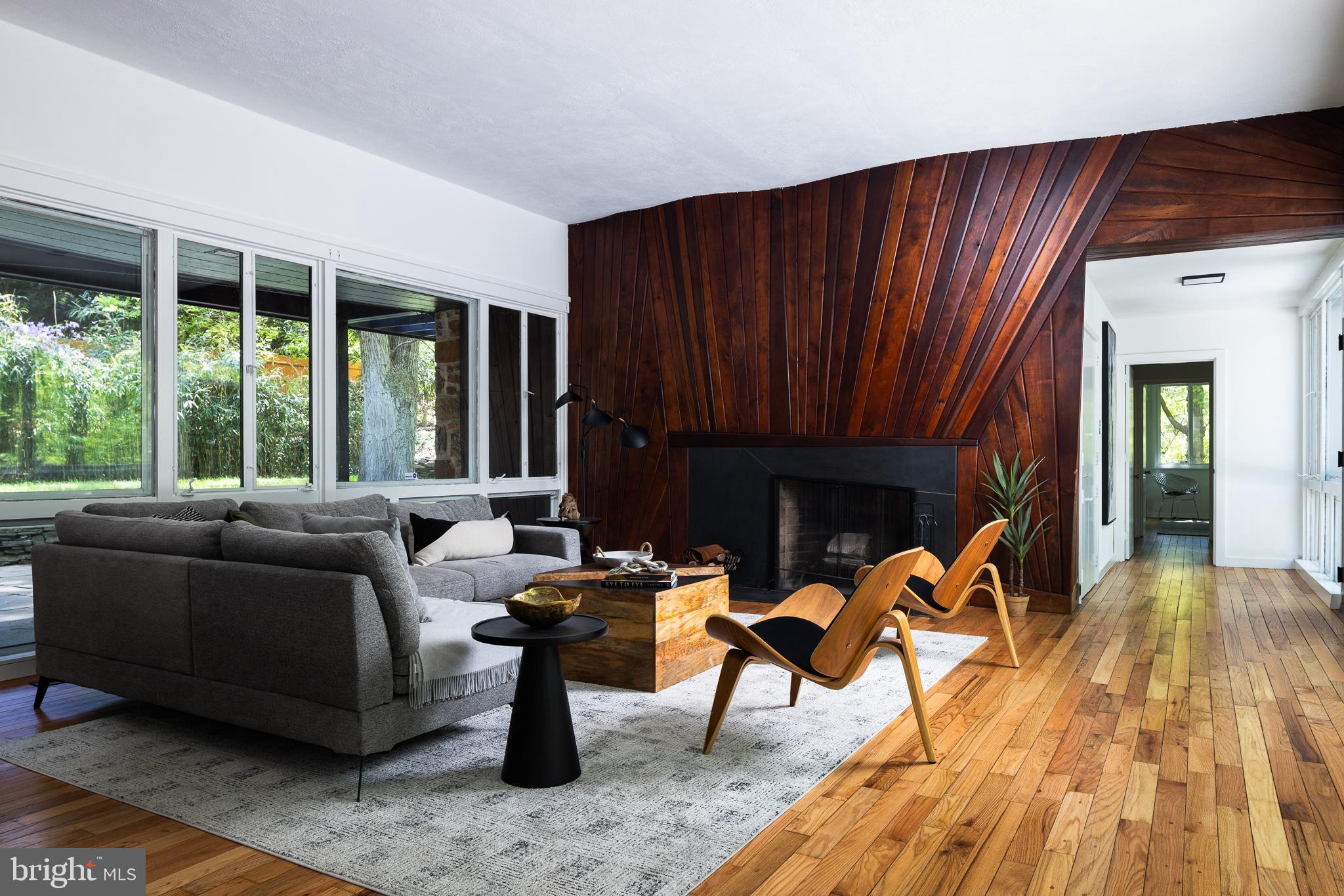 EAST FALLS - Residential