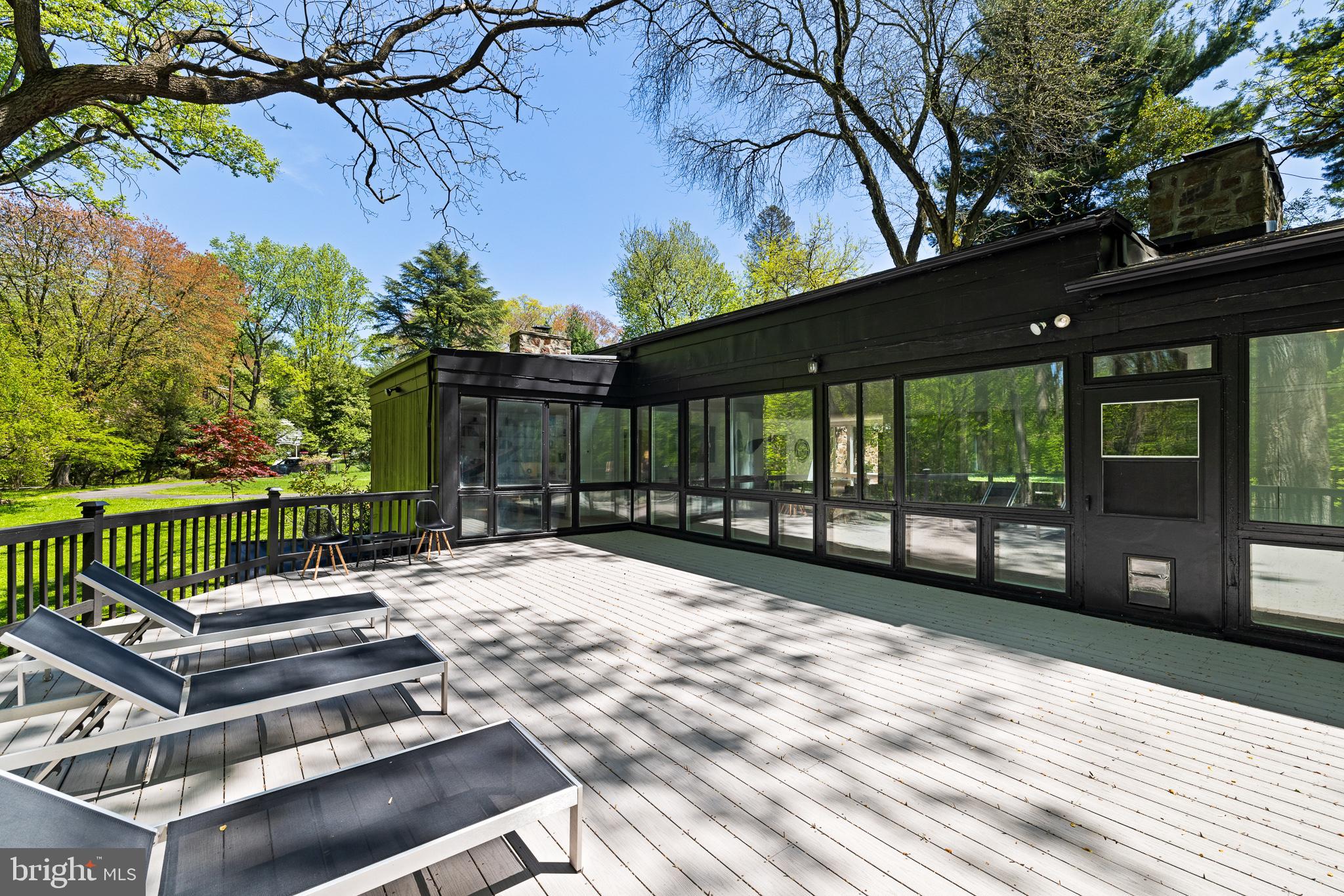 EAST FALLS - Residential