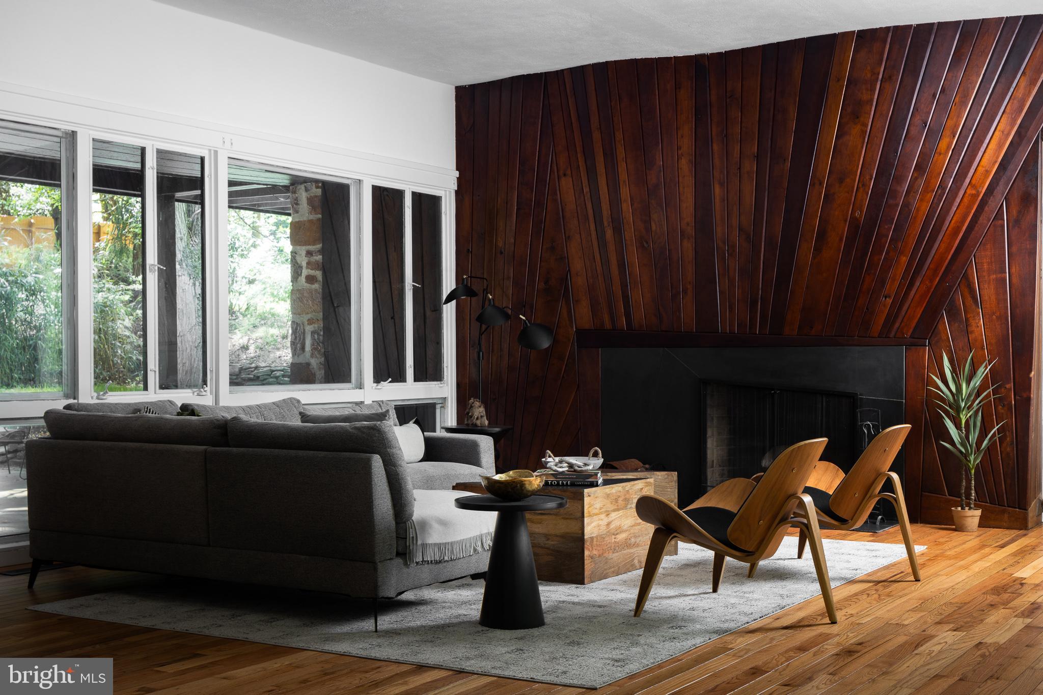 EAST FALLS - Residential